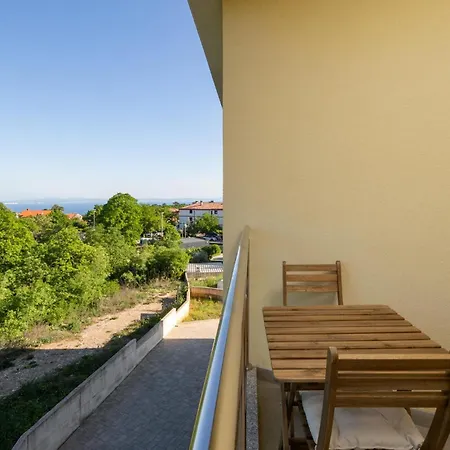 Awesome In With Kitchen Apartment *